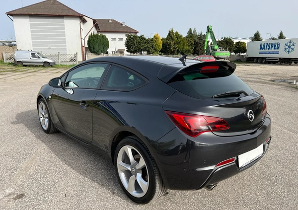 Opel Astra cena 26950 przebieg: 188000, rok produkcji 2012 z Konin małe 326